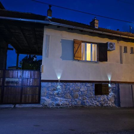 Konak -Guest House -Ramonda Serbika Ni Kültér fotó