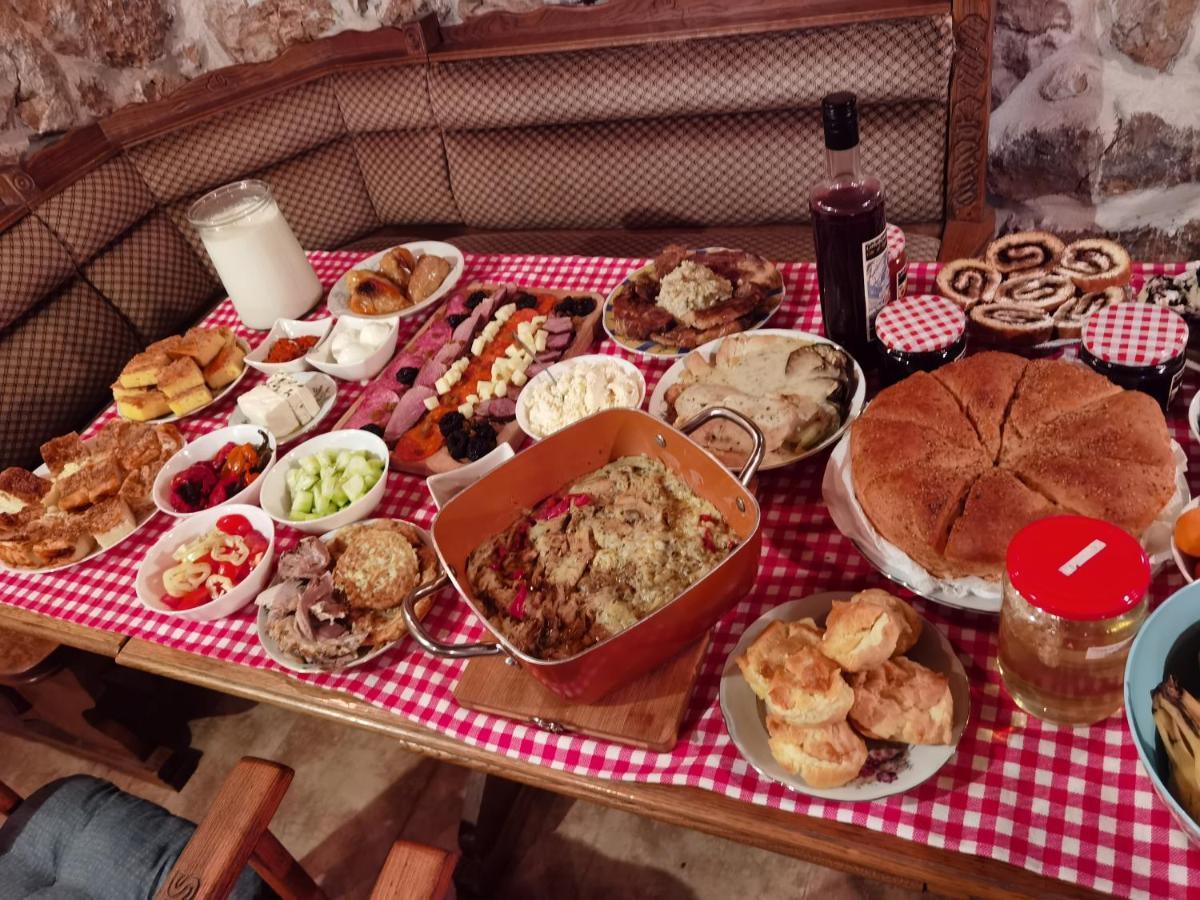 Konak -Guest House -Ramonda Serbika Ni Kültér fotó