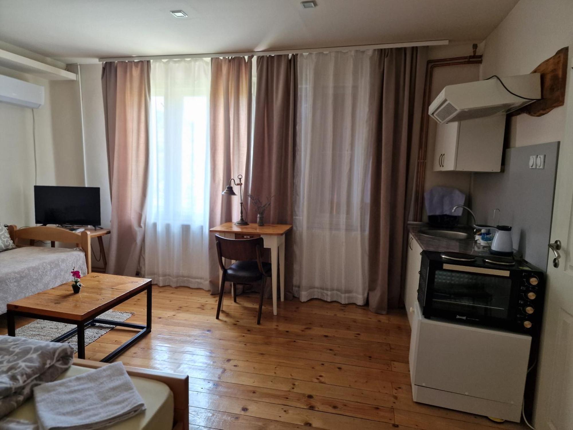 Konak -Guest House -Ramonda Serbika Ni Kültér fotó
