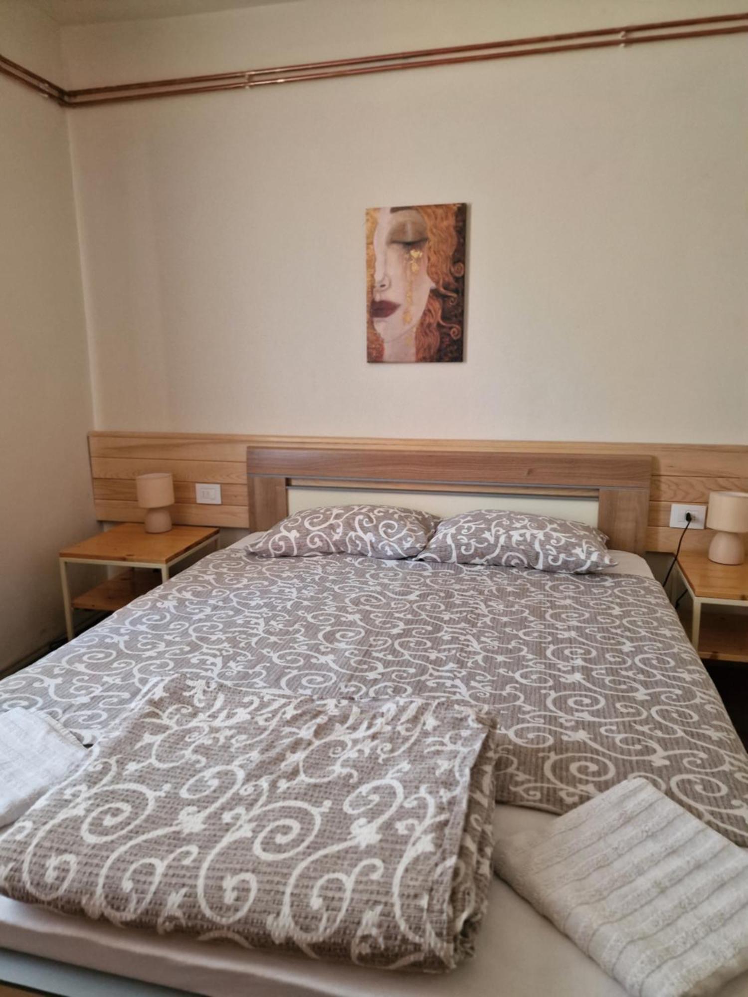 Konak -Guest House -Ramonda Serbika Ni Kültér fotó